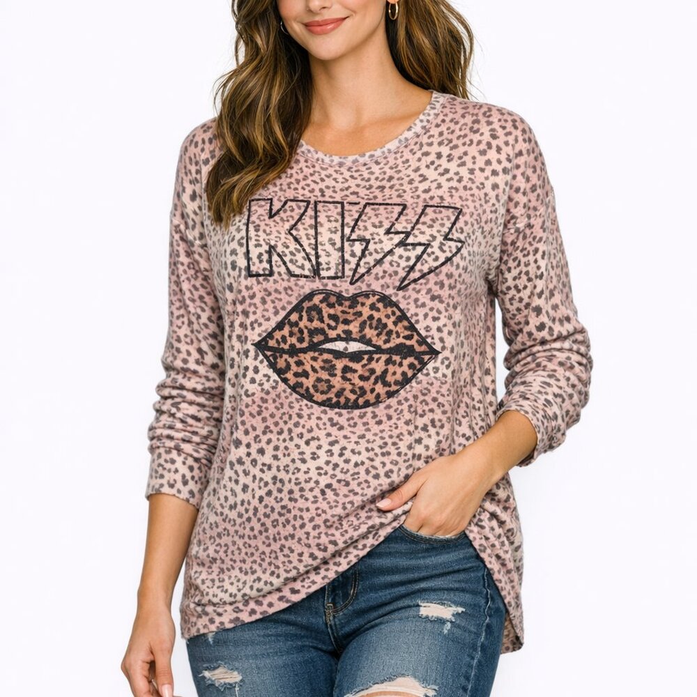Phil Love Leopard Print Kiss Lips  Oversized Top Medium Pink Graphic S